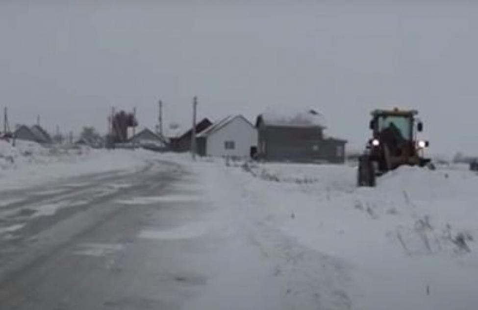 Как чистят снег в Здвинском районе (видео)