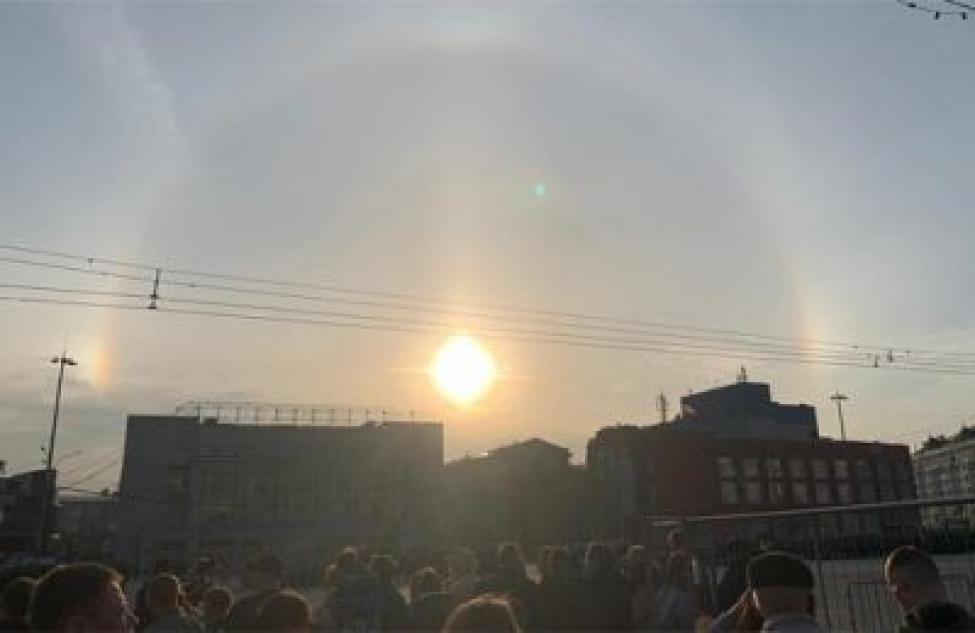 Три солнца в небе увидели во время репетиции парада Победы в Новосибирске
