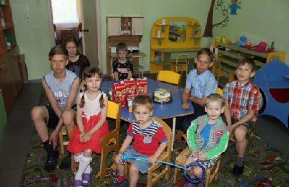 Дмитрий Франчук поздравил жителей округа с Днем защиты детей