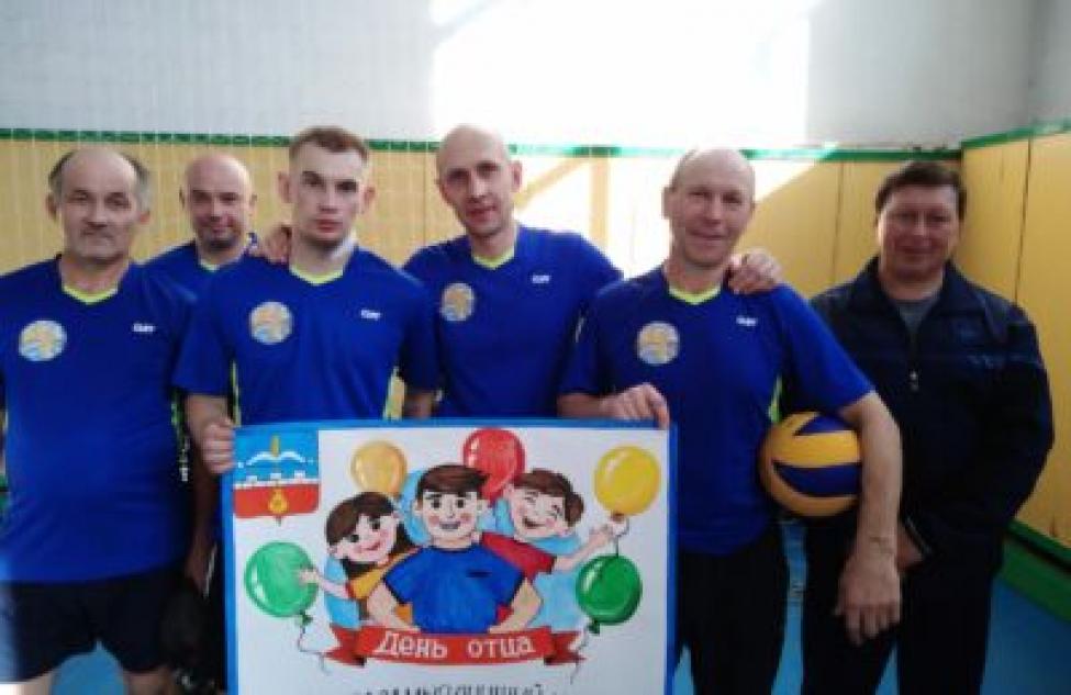 Здвинские отцы отметили праздник волейбольным турниром