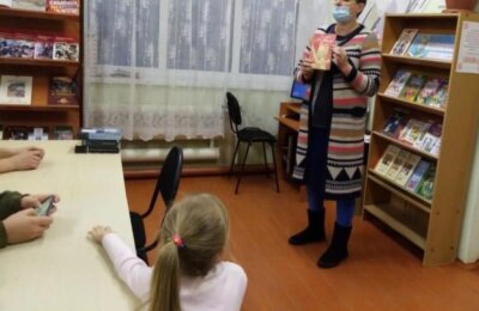 В Цветниковской библиотеке коллективно читают Достоевского