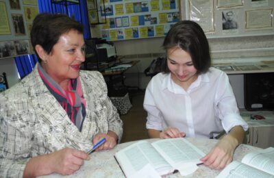 «Светить самой — зажечь других!» — смысл жизни учителя Лянинской школы Тамары Ходячих