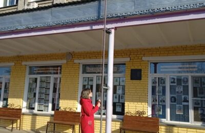 Государственную символику для школ Новосибирской области приобретут на средства из федерального бюджета