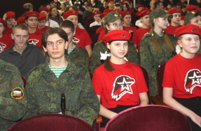 Семнадцать юных патриотов вступили в ряды юнармейцев Здвинского района