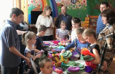 Совет отцов: с подарками в социально-реабилитационный центр для несовершеннолетних детей Здвинского района