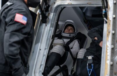 Уроженка Новосибирска, космонавт Анна Кикина вернулась на землю