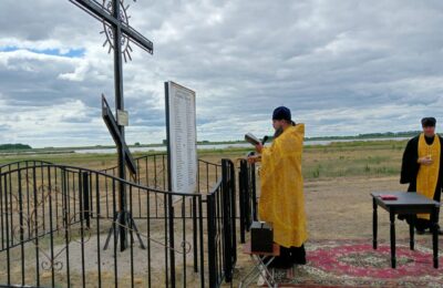 Великое событие освящения поклонного креста произошло на месте деревни Широкая Курья Здвинского района
