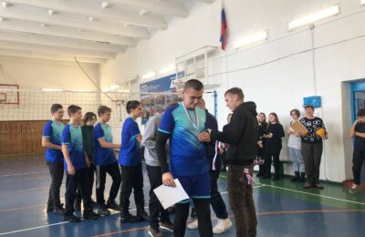 Состоялись районные соревнования по волейболу среди школьников Здвинского района