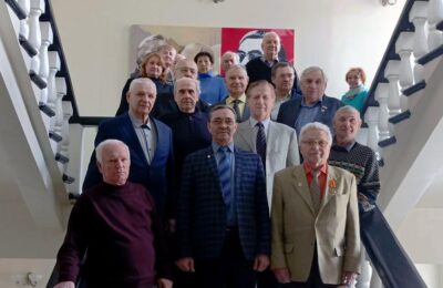 Ветераны Новосибирской области создали книгу «Юность моя комсомол»
