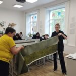 Студенты аграрного лицея приступили к кройке маскировочных одеял