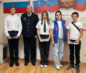 В отделении полиции «Здвинское» вручили паспорта юным гражданам России