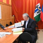Губернатор Новосибирской области проголосовал на выборах
