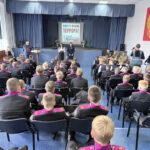 Участник проекта «Герои НовоСибири» провел урок мужества для кадетов