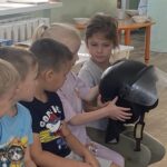 Дети знакомятся с работой дорожной полиции в Здвинске