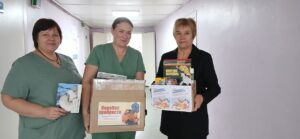 «Маленькие радости — награда за стойкость»: в Здвинске прошла акция «Коробка храбрости»