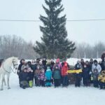 Сотрудники минприроды встретили Год Лошади на ипподроме