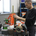 Взяли новую высоту: производитель авиационных изделий нарастит объемы в рамках нацпроекта