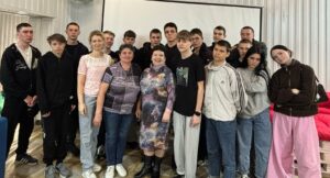 В молодежном пространстве Здвинска встретились депутат и студенты