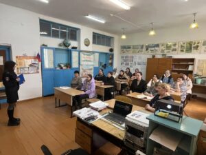 На родительском собрании в Верх-Урюме поговорили о безопасности детей на дорогах