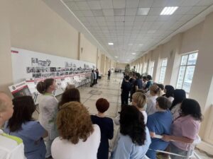 В регионе открылась выставка о медиках войны