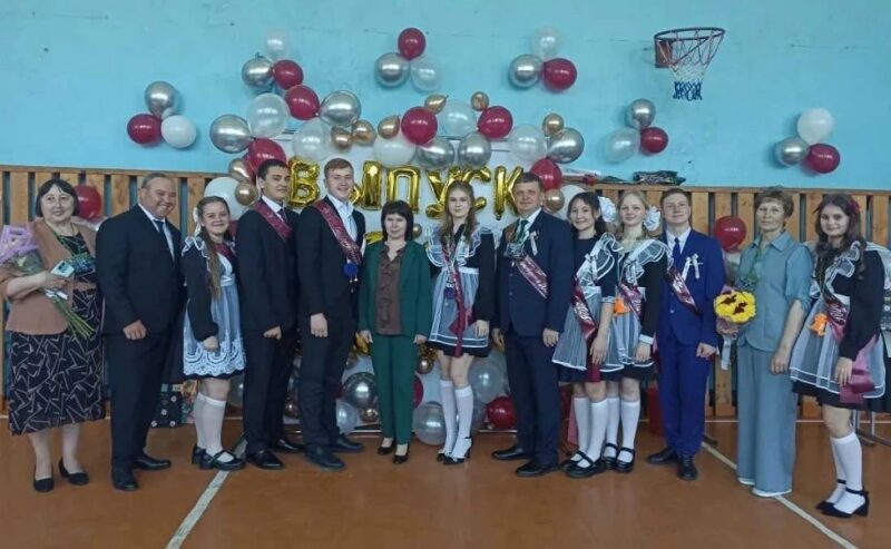 Последний звонок прозвенел в школах Здвинского района