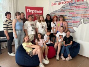 В Здвинске в Центре Первых интеллектуальная игра объединила педагогов и детей