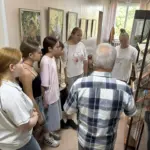 В Здвинске юные художники посетили юбилейную выставку