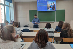 Бережливые технологии в HR: студенты НГУЭУ идут на завод «Восток»